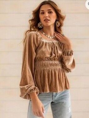 Sterling & Stitch Camel Textured Velvet Peplum Top ** Size Large
